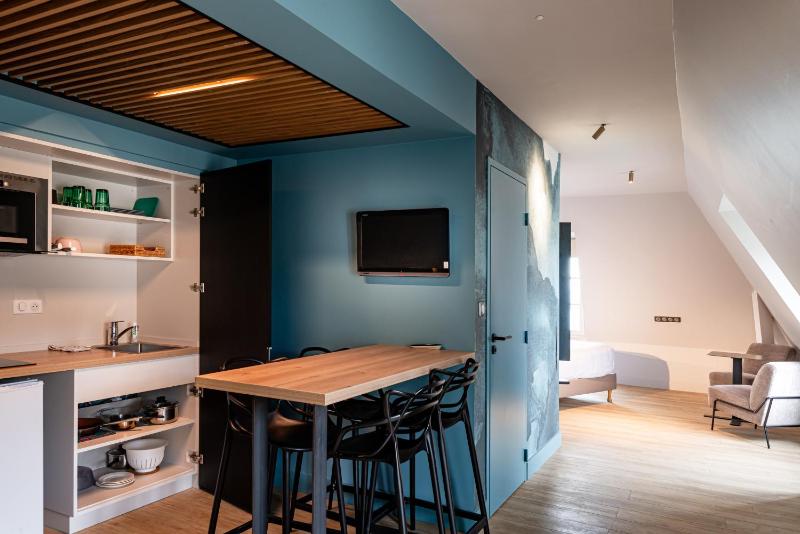 Family Duplex with  Sea View and Kitchenette image 1