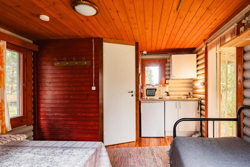 Triple Room with Shower image 4