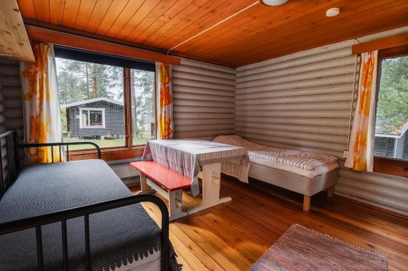 Triple Room with Shower image 3