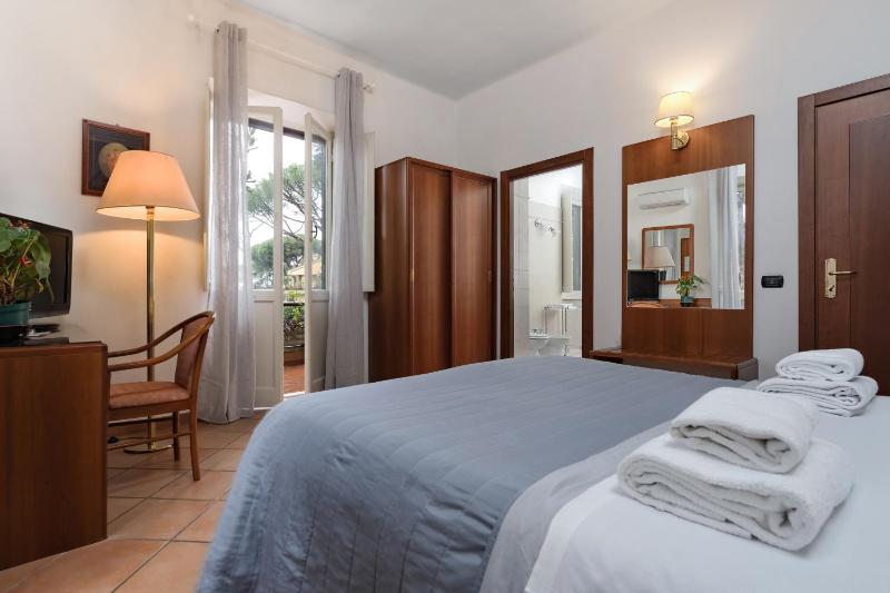 Double Room with Terrace image 1