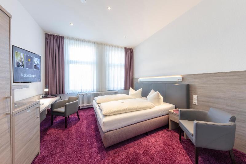 Comfort Double or Twin Room image 1
