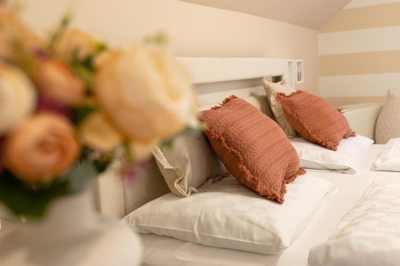 Studio Apartment image 4