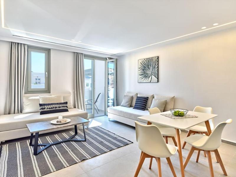 Sapphire apartment - Paros Gem Images