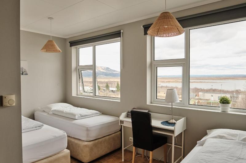 Triple Room with Lake View image 1