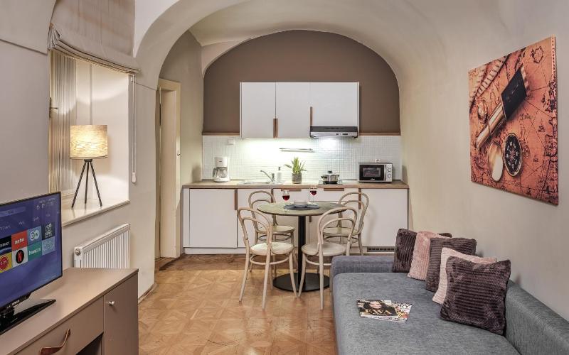 6 Continents Apartments by Adrez - image 15