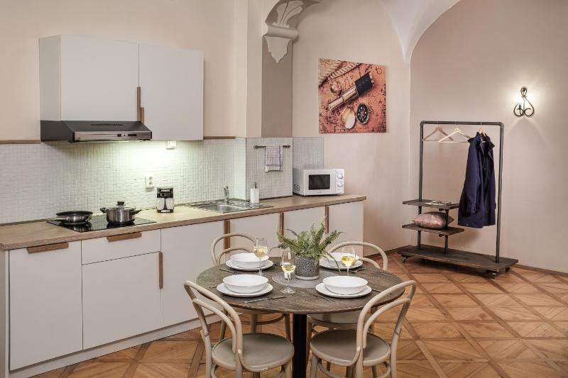 6 Continents Apartments by Adrez - image 8