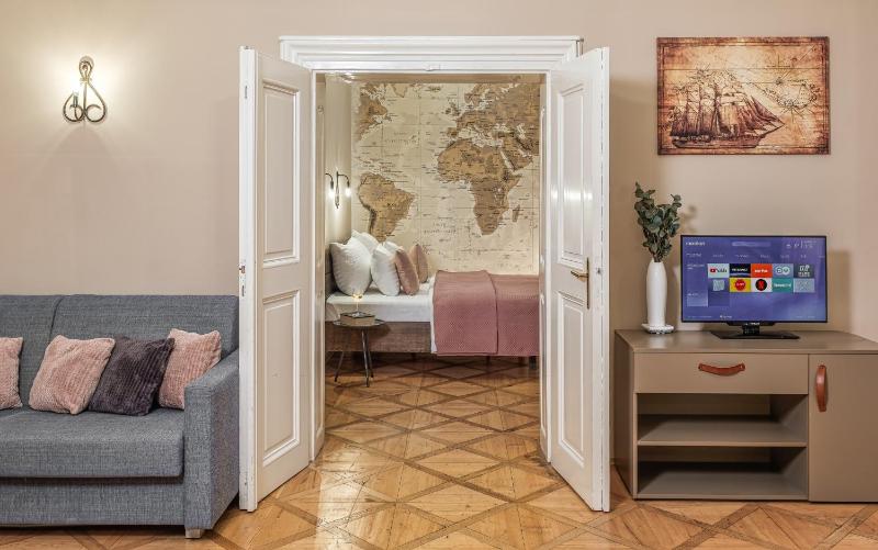 One-Bedroom Apartment North America image 1