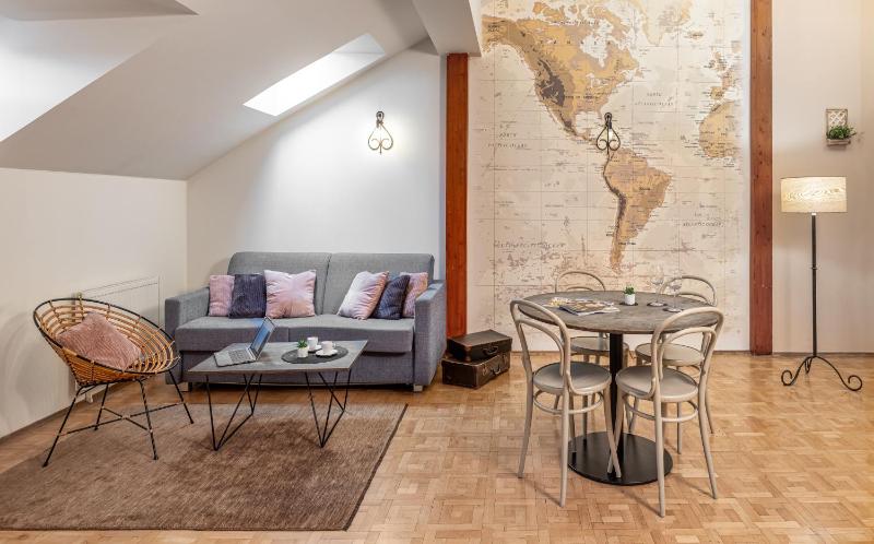 6 Continents Apartments by Adrez - image 5