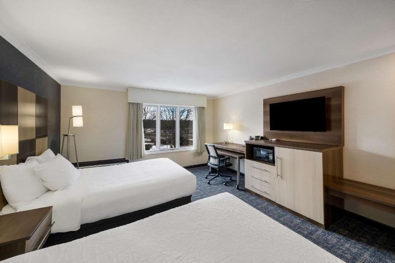 Double Room with Two Double Beds - Non-Smoking image 4