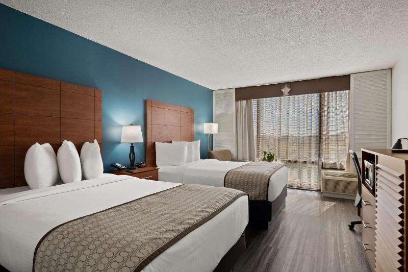 Double Room with Two Double Beds image 3
