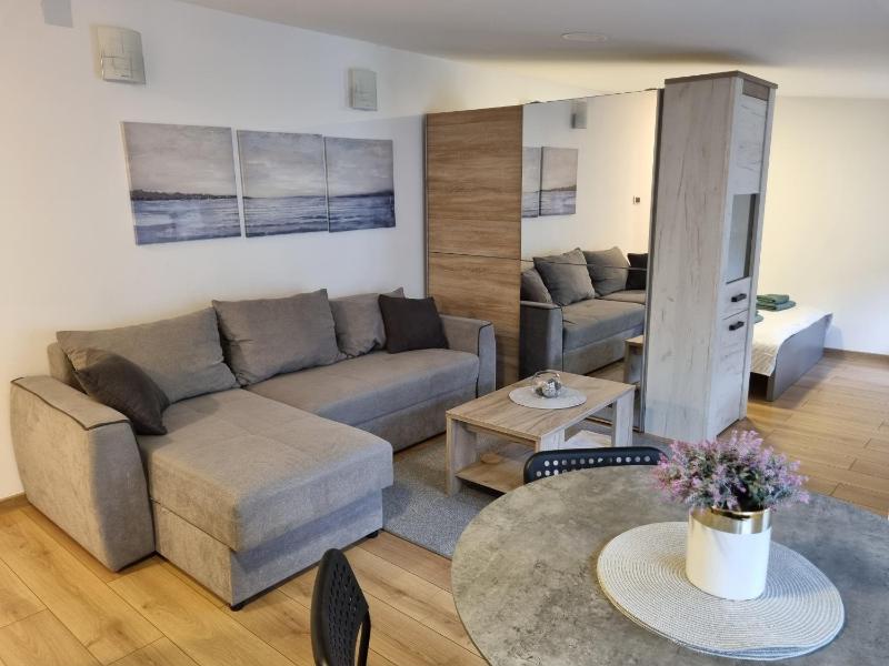 Apartment S - image 15