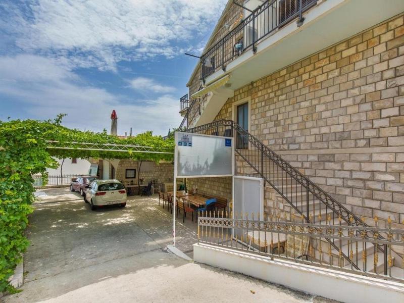 Apartments and rooms with a swimming pool Mlini Dubrovnik - 22386 - image 7