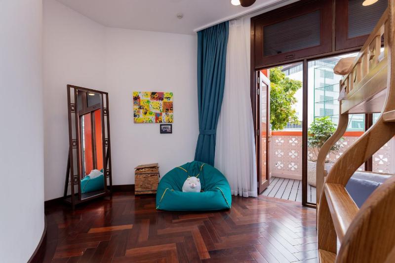 OrangeBlue villa near Beach Pool free Vung Tau Vietnam - image 17