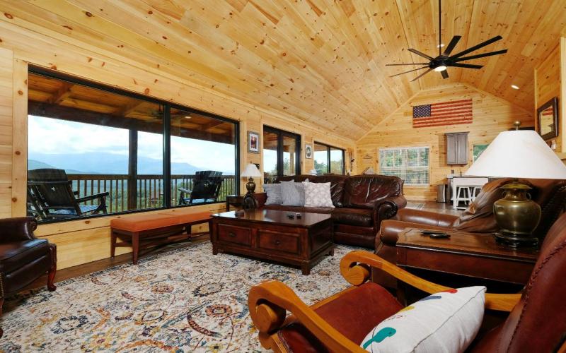 Breathtaking mountain views! June discounts available! - Birdhouse - - image 26