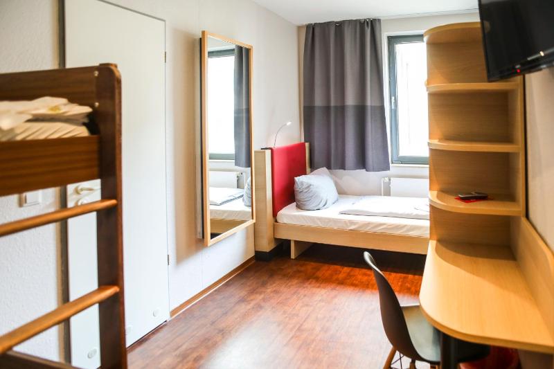 Triple Room image 1