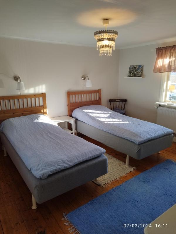 Economy Double or Twin Room image 4