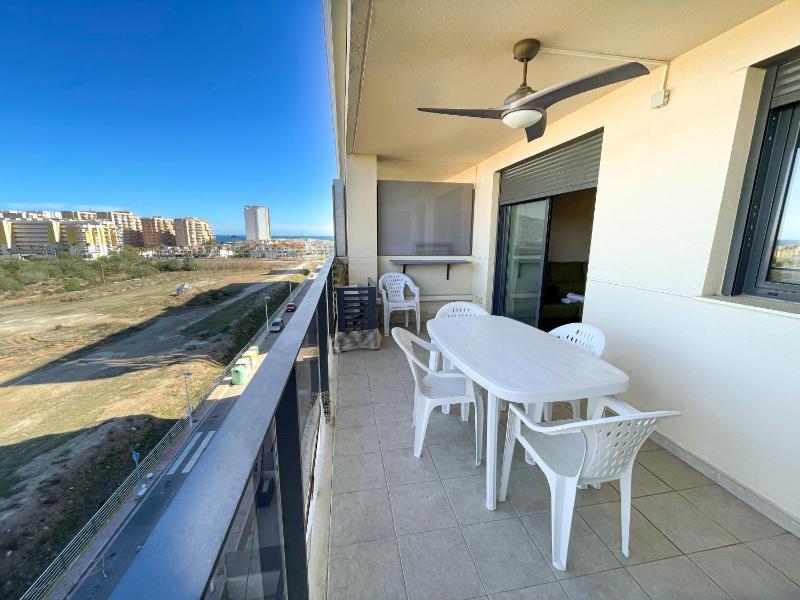 One-Bedroom Apartment image 3