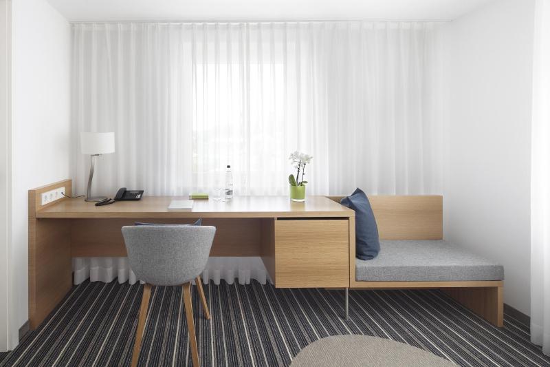 Single Room image 4
