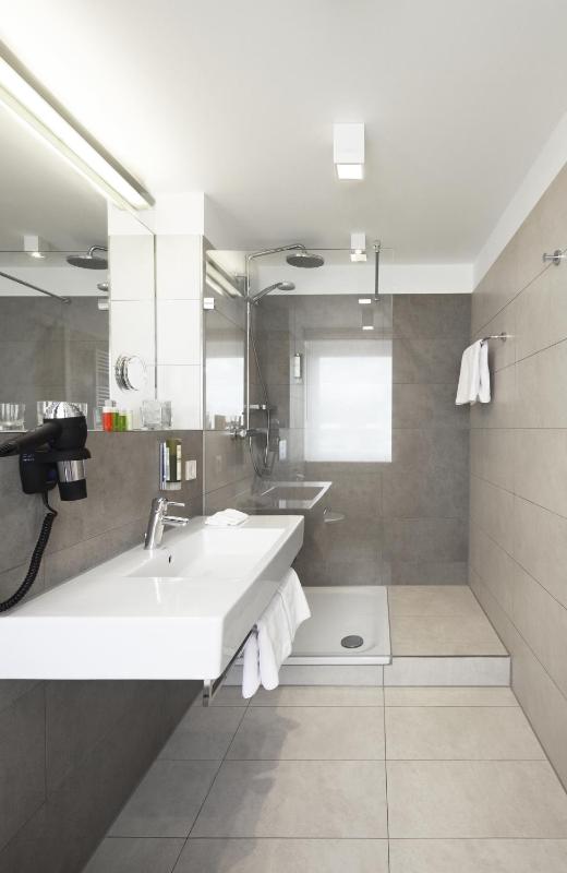 Single Room image 2