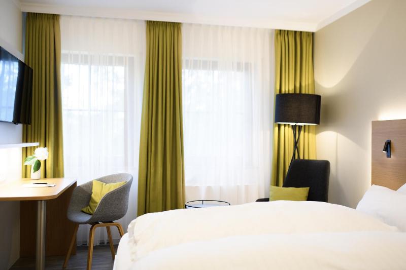 Double Room image 4