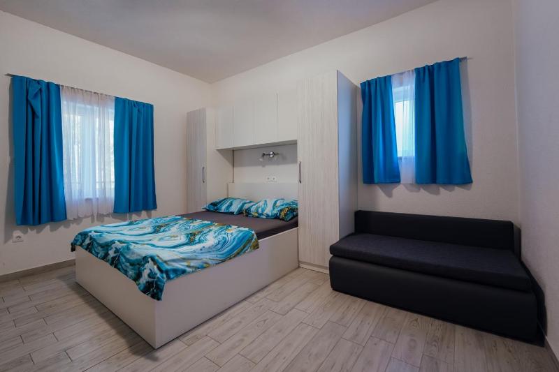 Apartman M&S s bazenom Split - Podstrana - image 28
