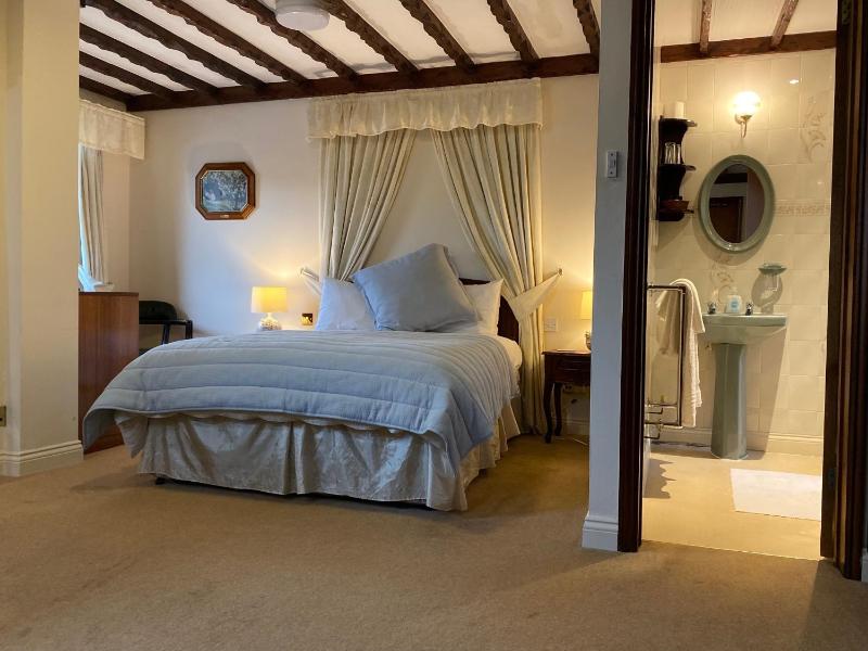 Double Room image 1