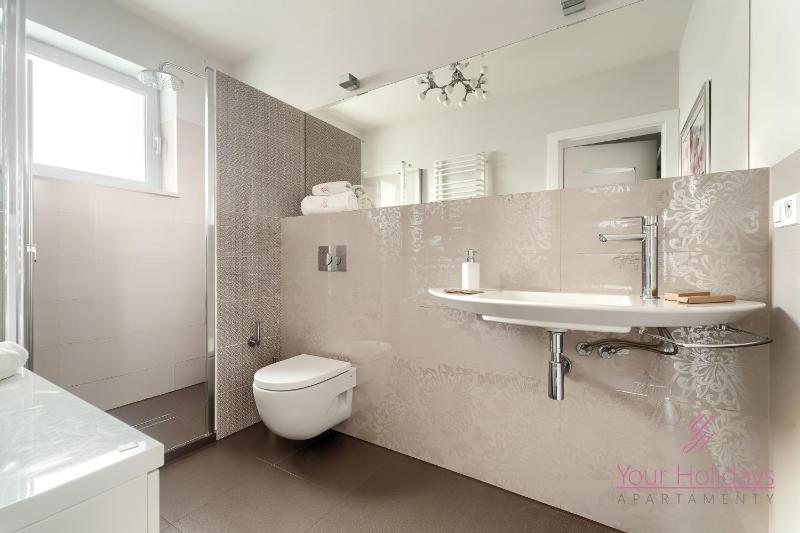 Apartment with Sea View image 3
