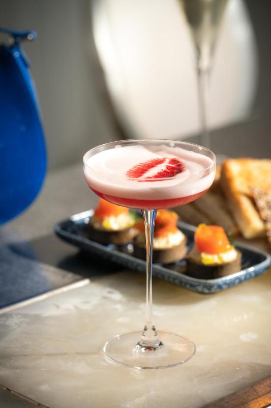 Superior Accessible Room image 2