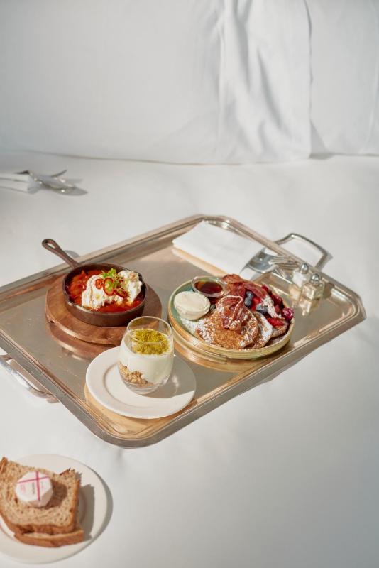 Superior Accessible Room image 3