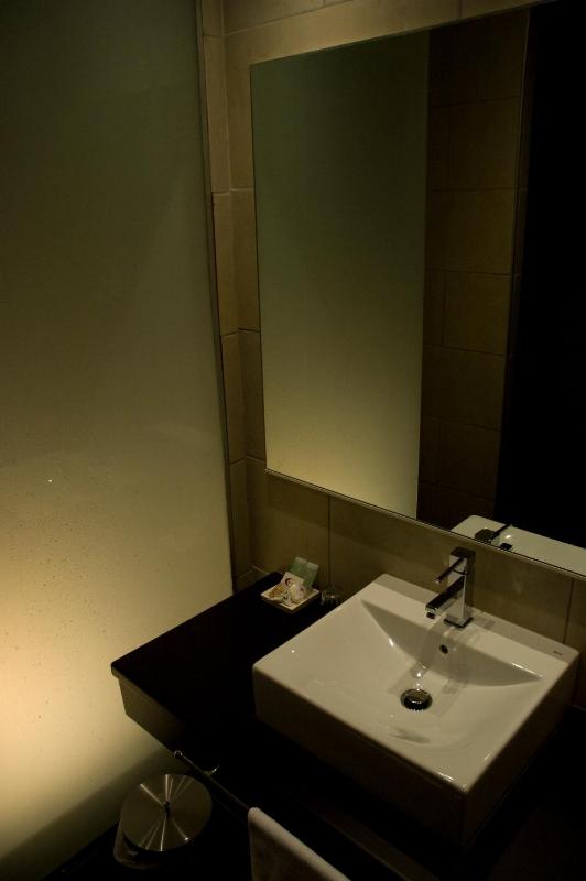 Classic Double with Shower image 3