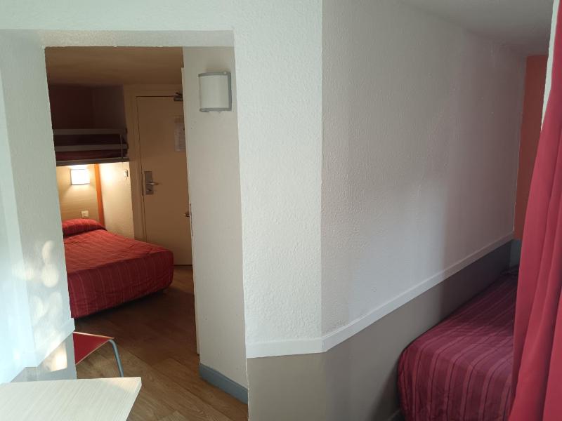 Family Room image 1