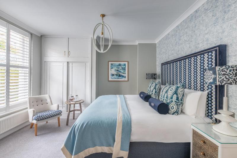 Standard Double Room image 1
