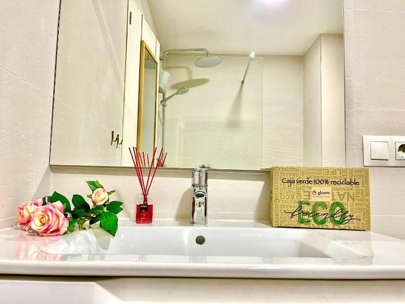 Santa Cruz Home By Gloove - image 31