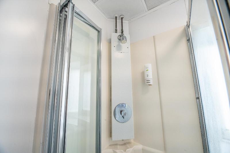 Bed in 8-Bed Mixed Dormitory Room External Shared Bathroom image 4