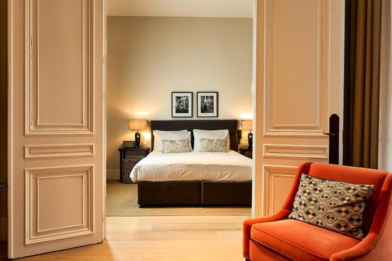 Luxury Suite image 1