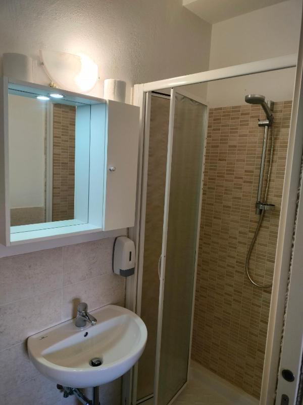 Double Room image 2