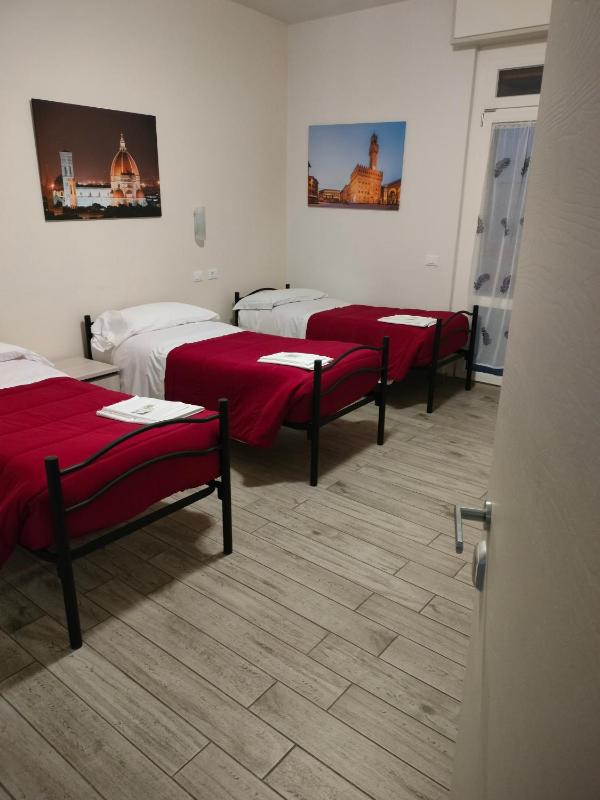 Triple Room image 2