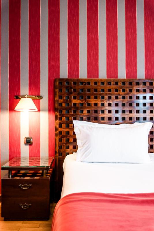 Standard Single Room image 3