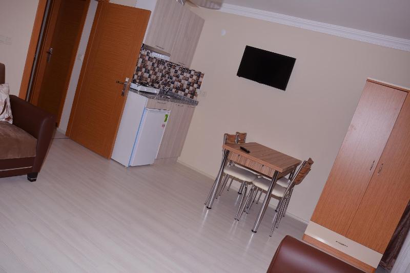 Junior Suite - Ground Floor image 2