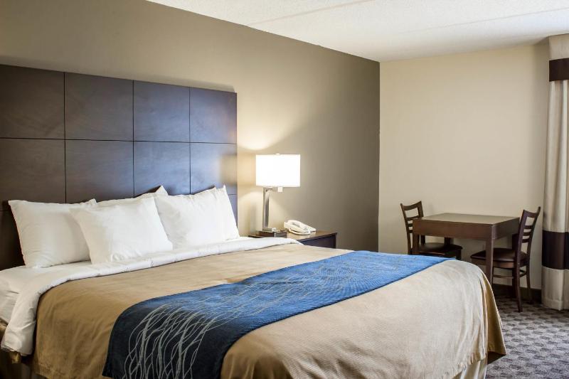 King Room - Non-Smoking image 2