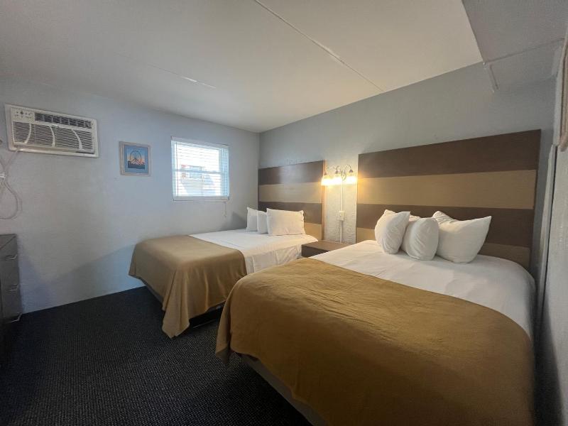 Two Room Suite with Kitchenette image 2