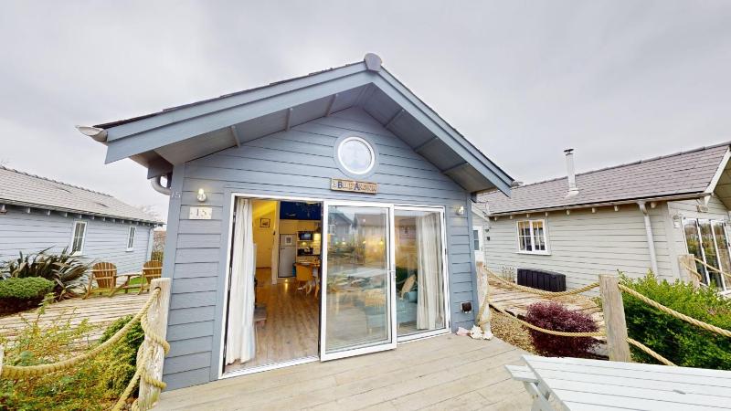The Blue Anchor at The Bay Filey, sleeps 4, 2 dogs welcome for free too Images