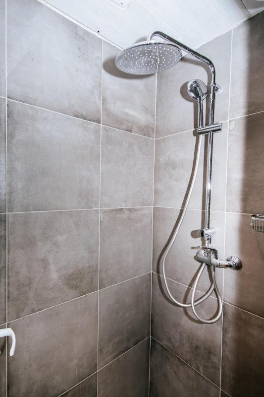 Standard Double Room with Shared Bathroom image 4