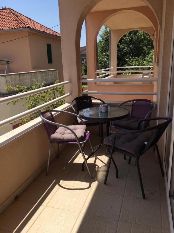 Apartments with parking space Kastel Novi Kastela - 22244 - image 13