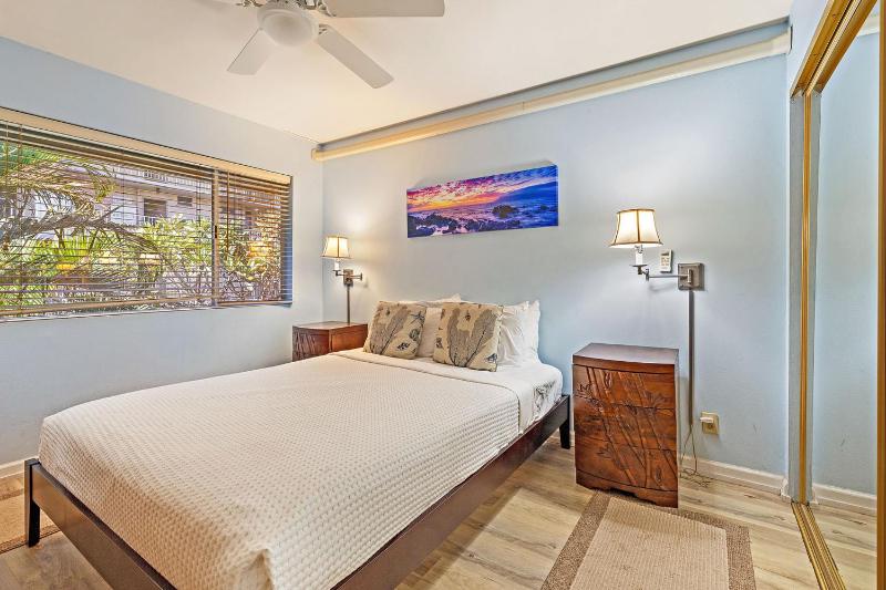 One-Bedroom Apartment: Partial Ocean View #16 image 4