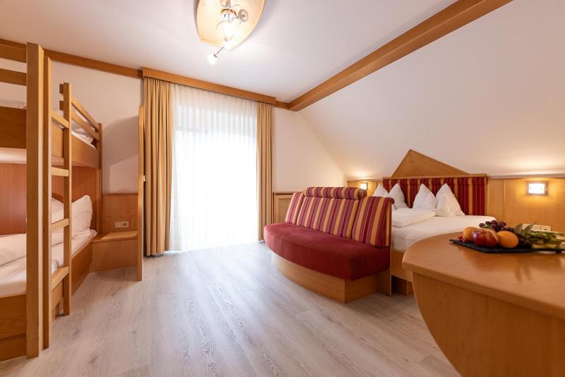 Quadruple Room image 3
