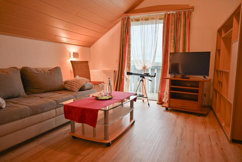 Family Suite with Balcony image 4