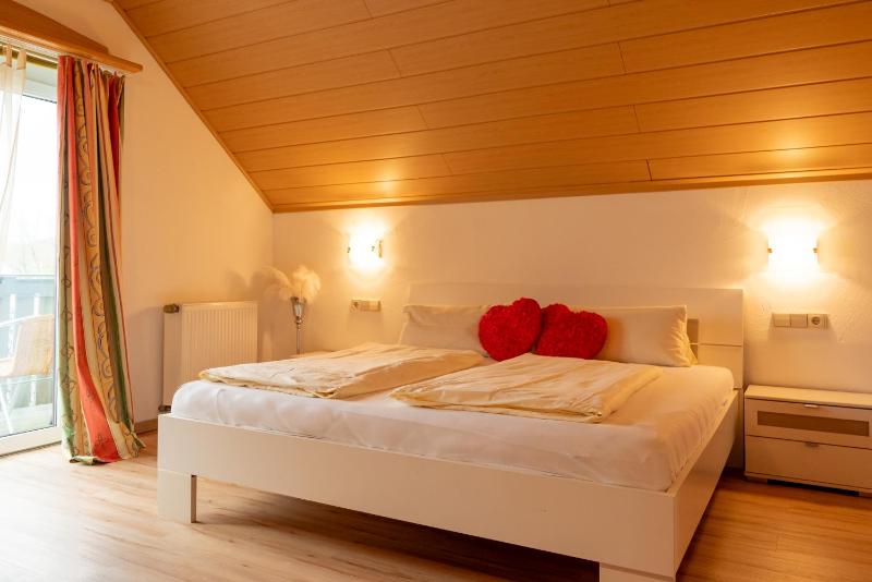 Family Suite with Balcony image 3