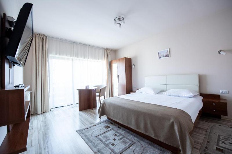Superior Double Room image 1