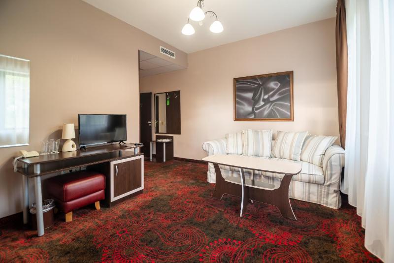 One-Bedroom Apartment image 1